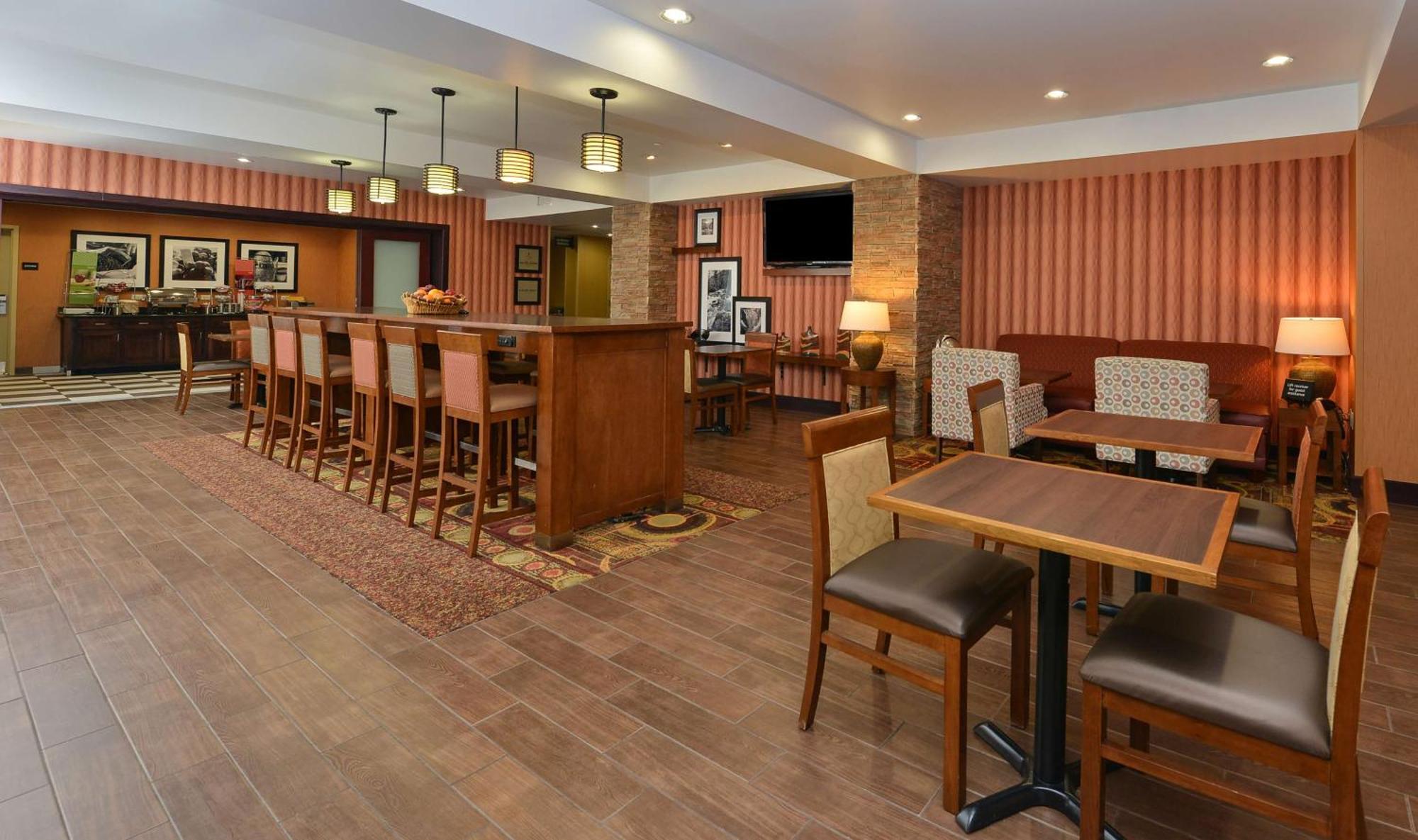 Hampton Inn Ottumwa Экстерьер фото