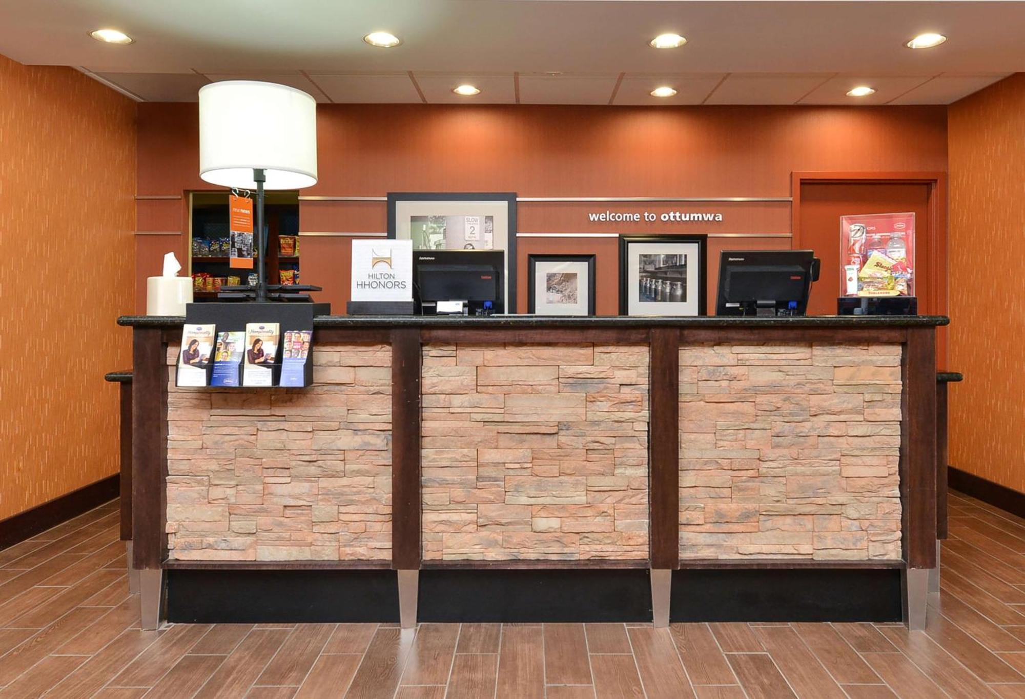 Hampton Inn Ottumwa Экстерьер фото