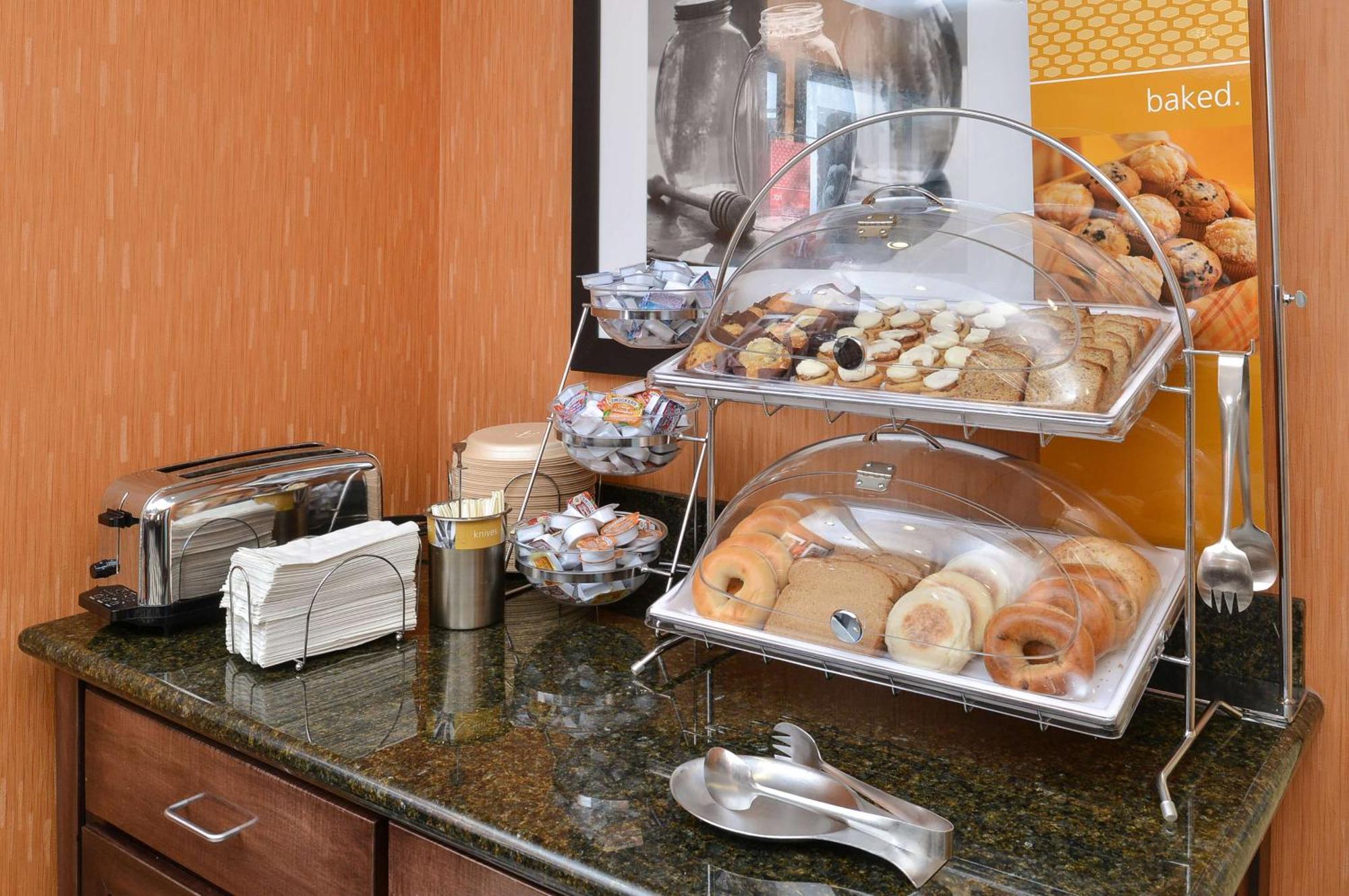 Hampton Inn Ottumwa Экстерьер фото