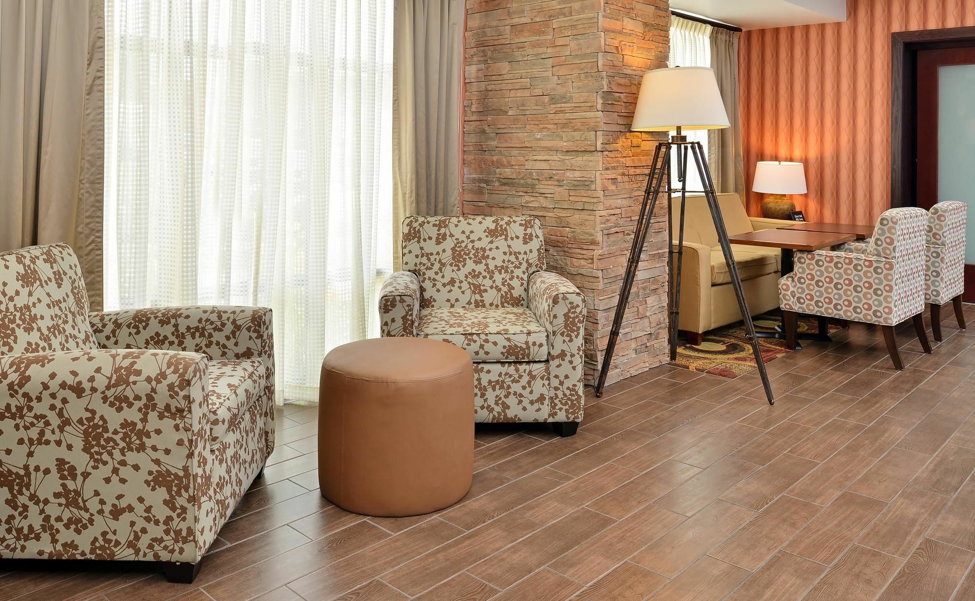 Hampton Inn Ottumwa Экстерьер фото